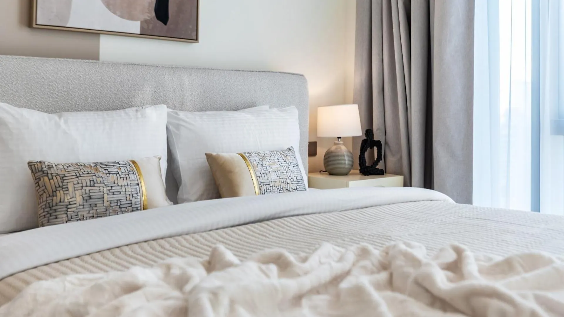 Apartment The Smart Concierge - Signature Grande Dubai