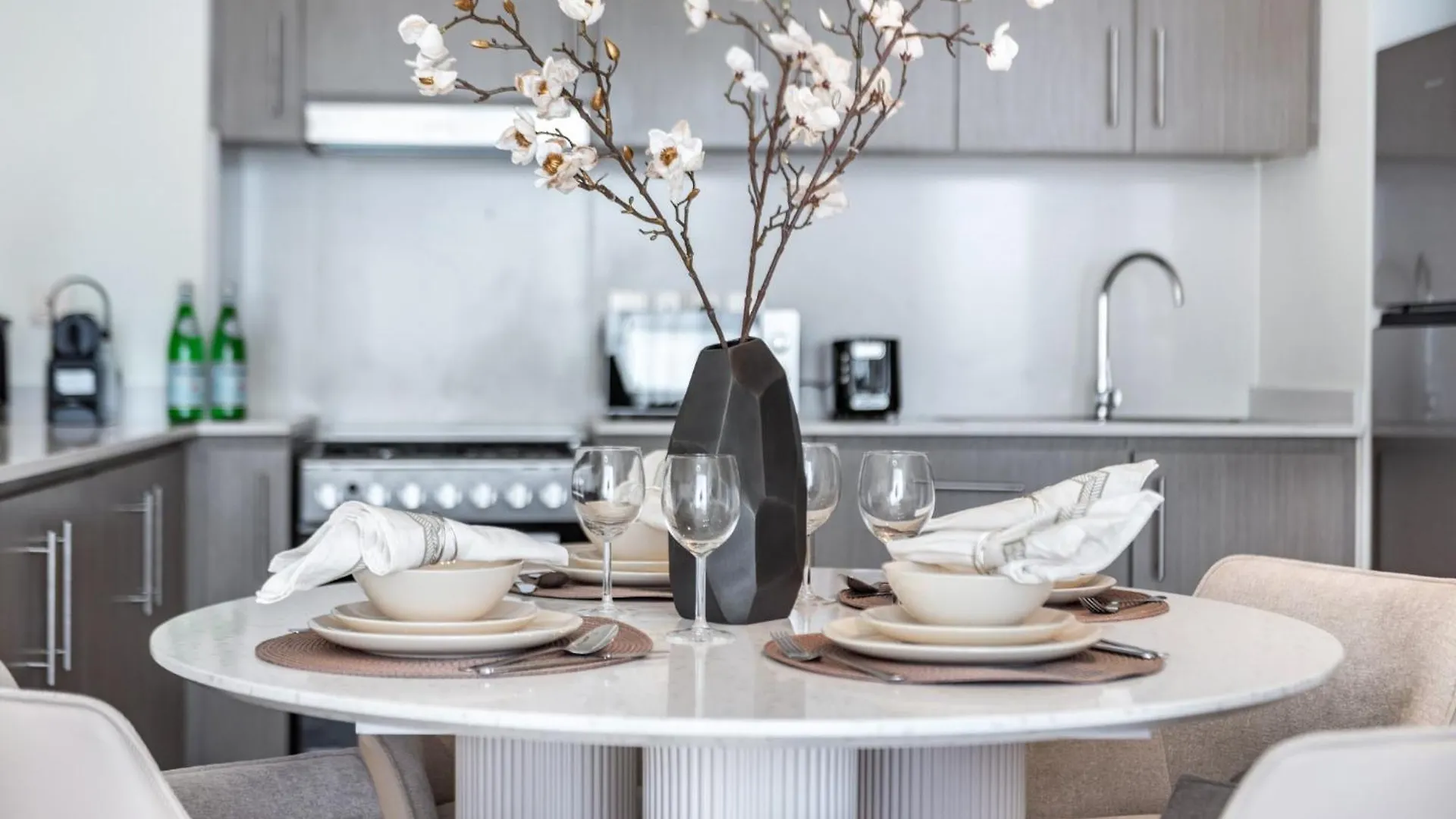 Apartment The Smart Concierge - Signature Grande Dubai United Arab Emirates