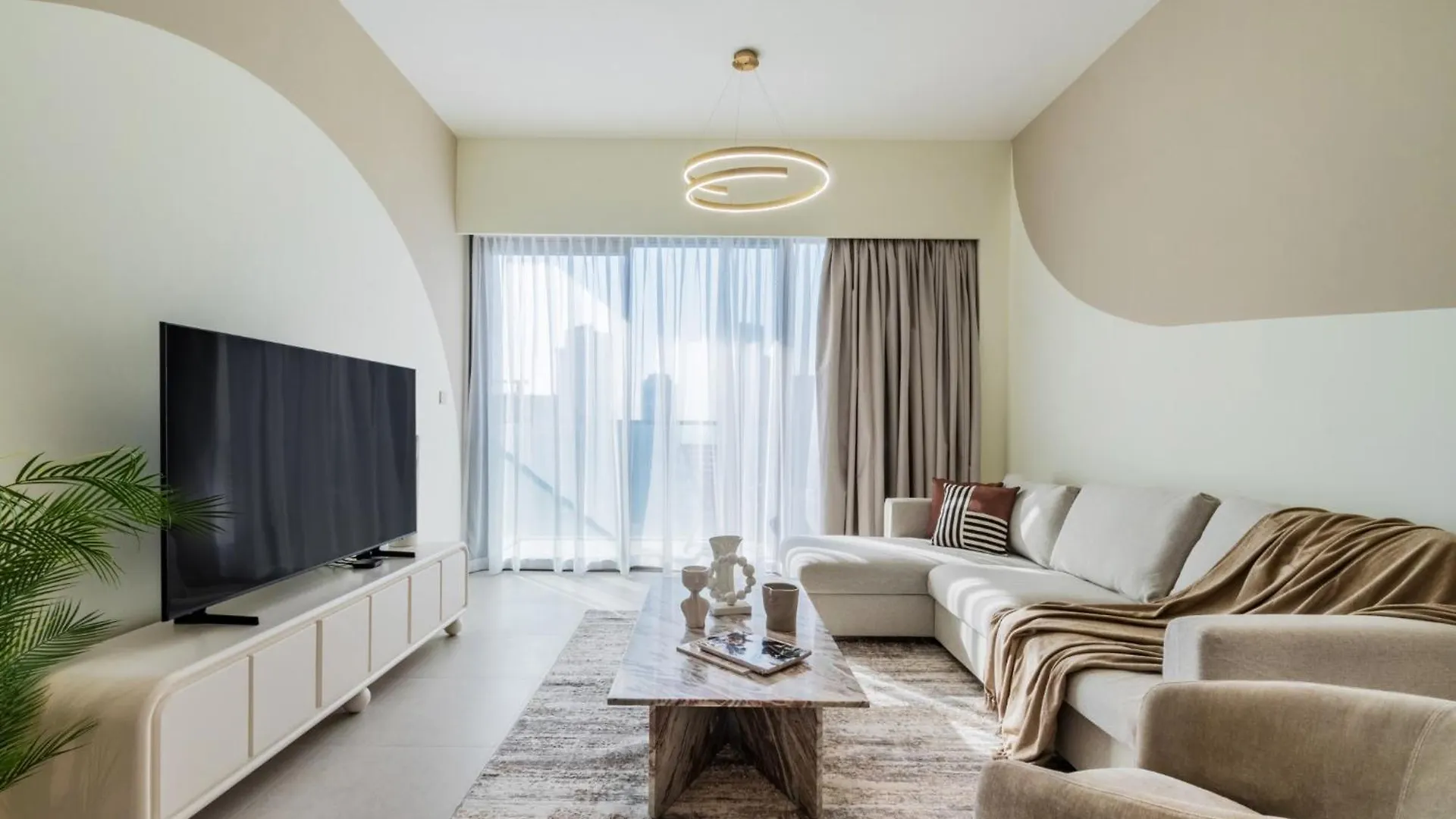 The Smart Concierge - Signature Grande Dubai United Arab Emirates